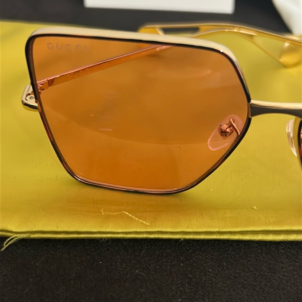 AUTHENTIC GUCCI Pink Geometric square/rectangle Sunglasses - Picture 3 of 15